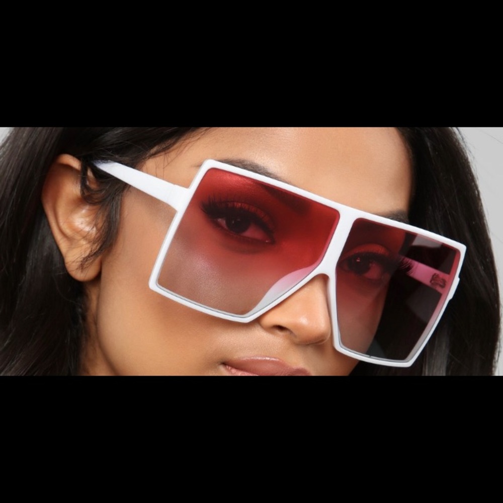 White and pink Must have sunnies